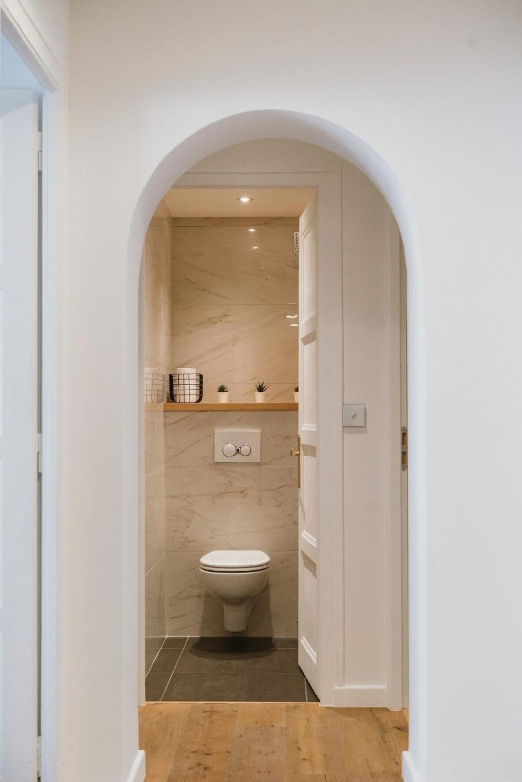 Le Mirage Luxury T4 Avec Garage Apartment อานซี ภายนอก รูปภาพ