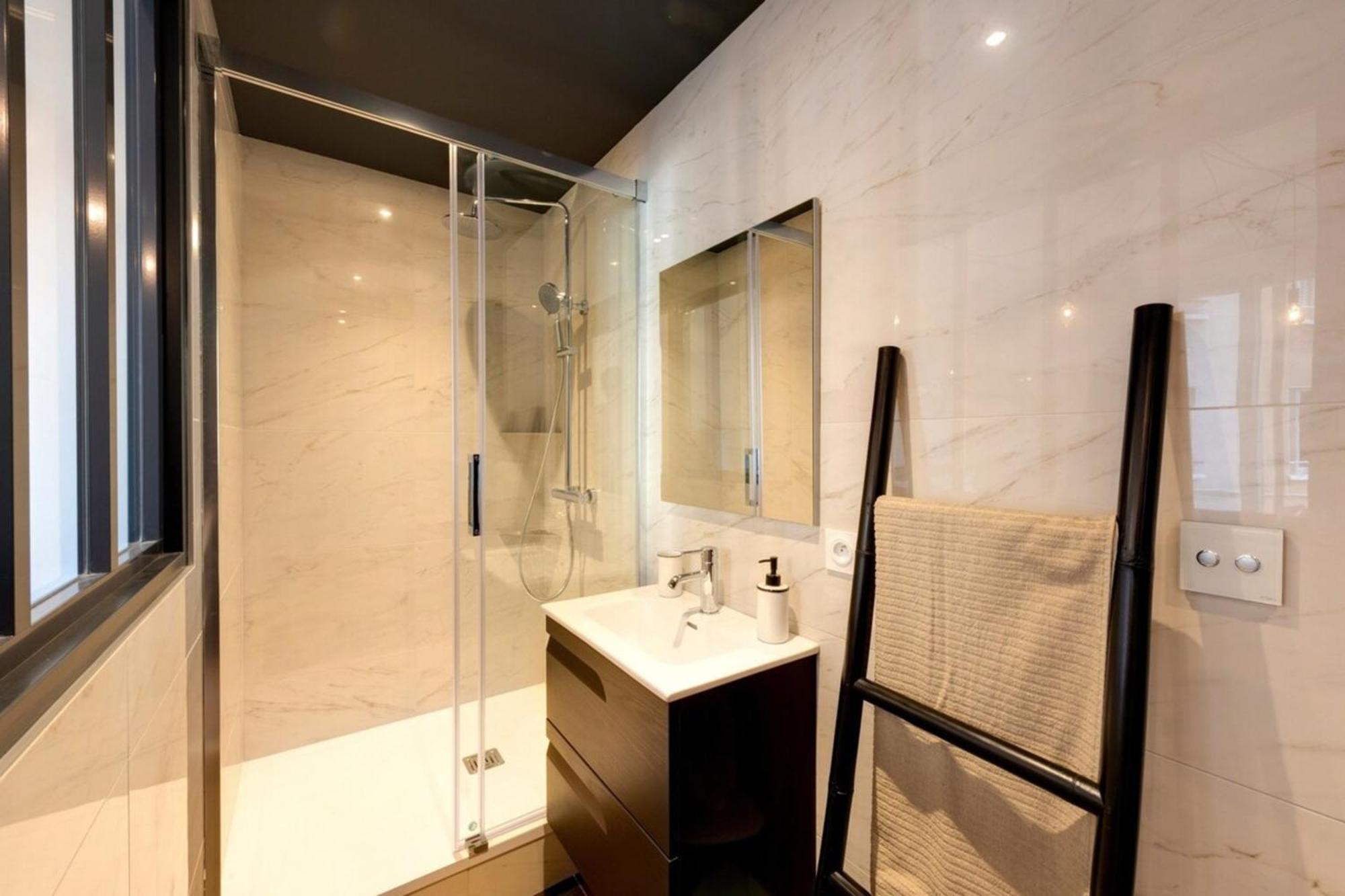 Le Mirage Luxury T4 Avec Garage Apartment อานซี ภายนอก รูปภาพ